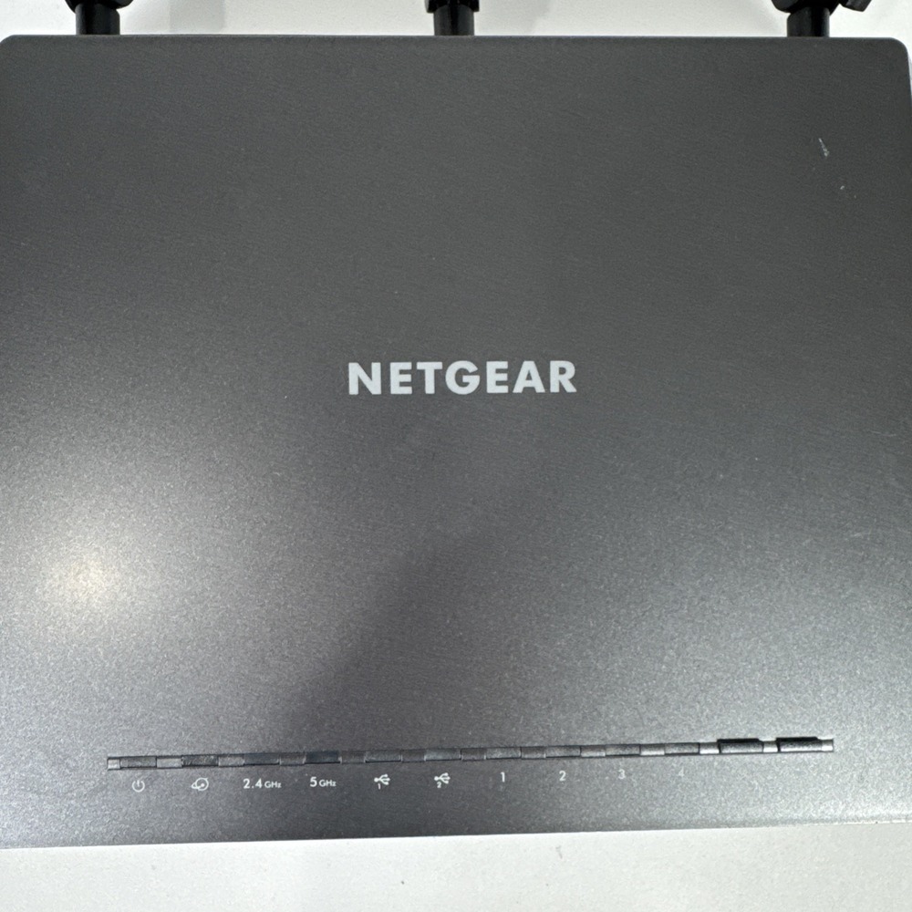 Netgear‎ Nighthawk AC9100 R7000 - Picture 3 of 16